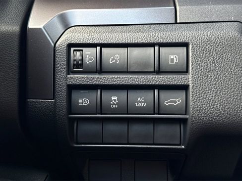 Used 2025 Toyota 4Runner TRD Off-Road Premium image 32