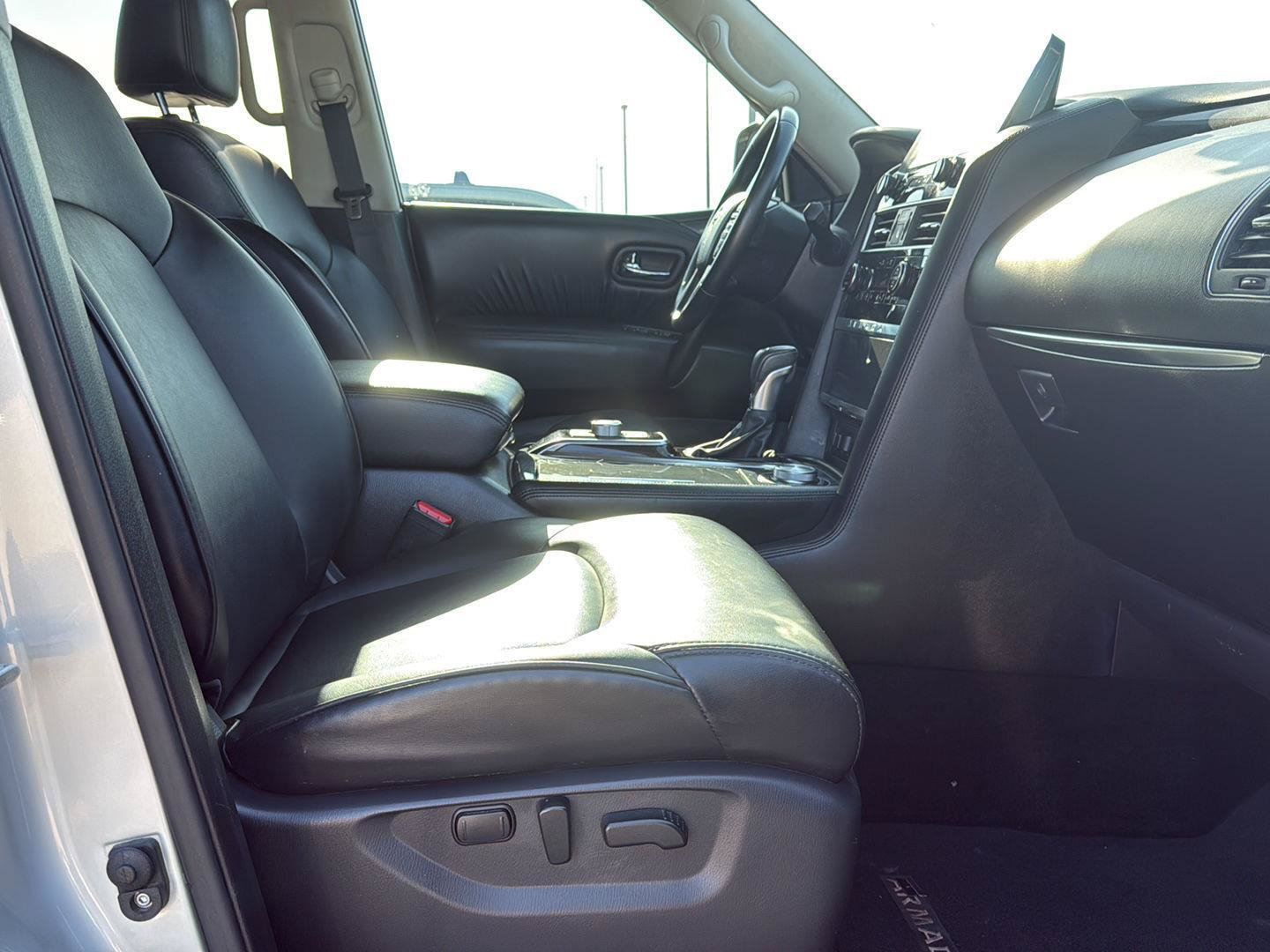 Used 2023 Nissan Armada SV w/ Cargo Package AWD/4WD image 33