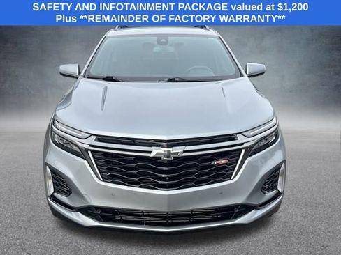 Used 2023 Chevrolet Equinox RS image 3