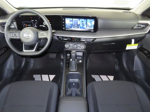 New 2026 Nissan Kicks S image 10