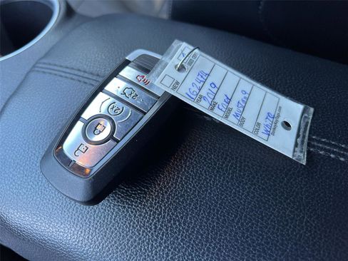 Used 2019 Ford Mustang Premium image 25