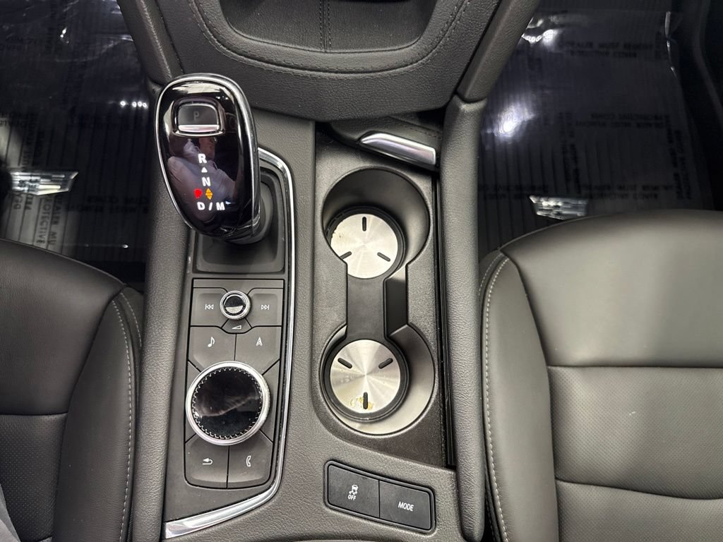 Used 2023 Cadillac XT6 Premium Luxury w/ Technology Package FWD image 19