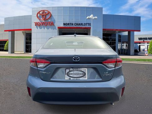 Used 2024 Toyota Corolla LE AWD/4WD image 5