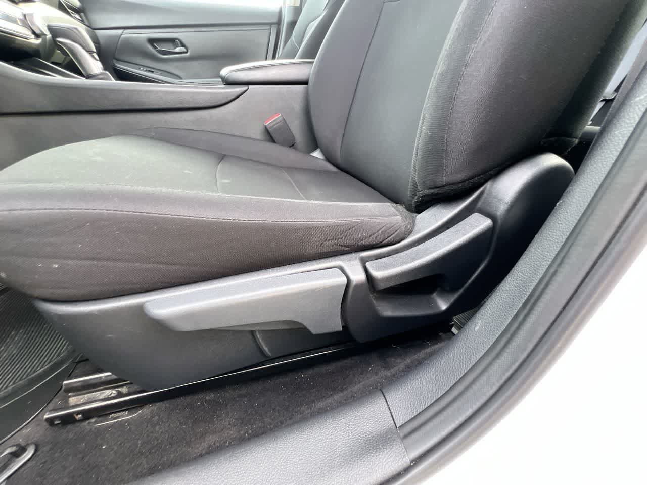 Used 2024 Nissan Sentra S FWD image 12