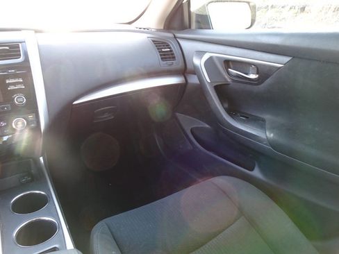 Used 2015 Nissan Altima 2.5 SV image 17