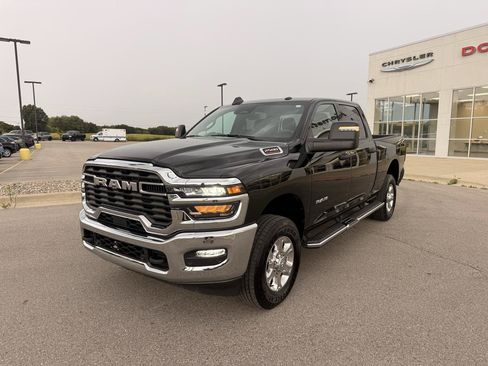 Used 2026 RAM 2500 Big Horn AWD/4WD image 7