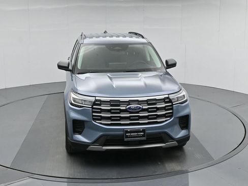 Certified 2025 Ford Explorer Active RWD image 40
