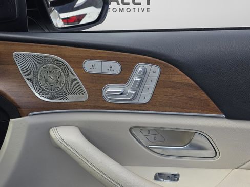 Used 2022 Mercedes-Benz GLS 450 4MATIC image 27