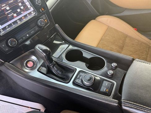 Used 2016 Nissan Maxima SR FWD image 18