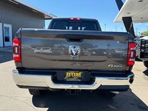 Used 2019 RAM 2500 Tradesman w/ Safety Group AWD/4WD image 6