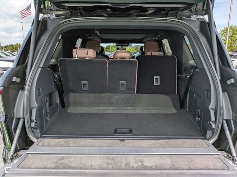 New 2026 Lincoln Navigator Black Label image 13