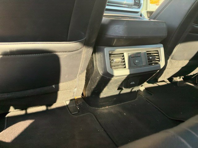 Used 2025 Ford F250 Lariat w/ Lariat Ultimate Package AWD/4WD image 8