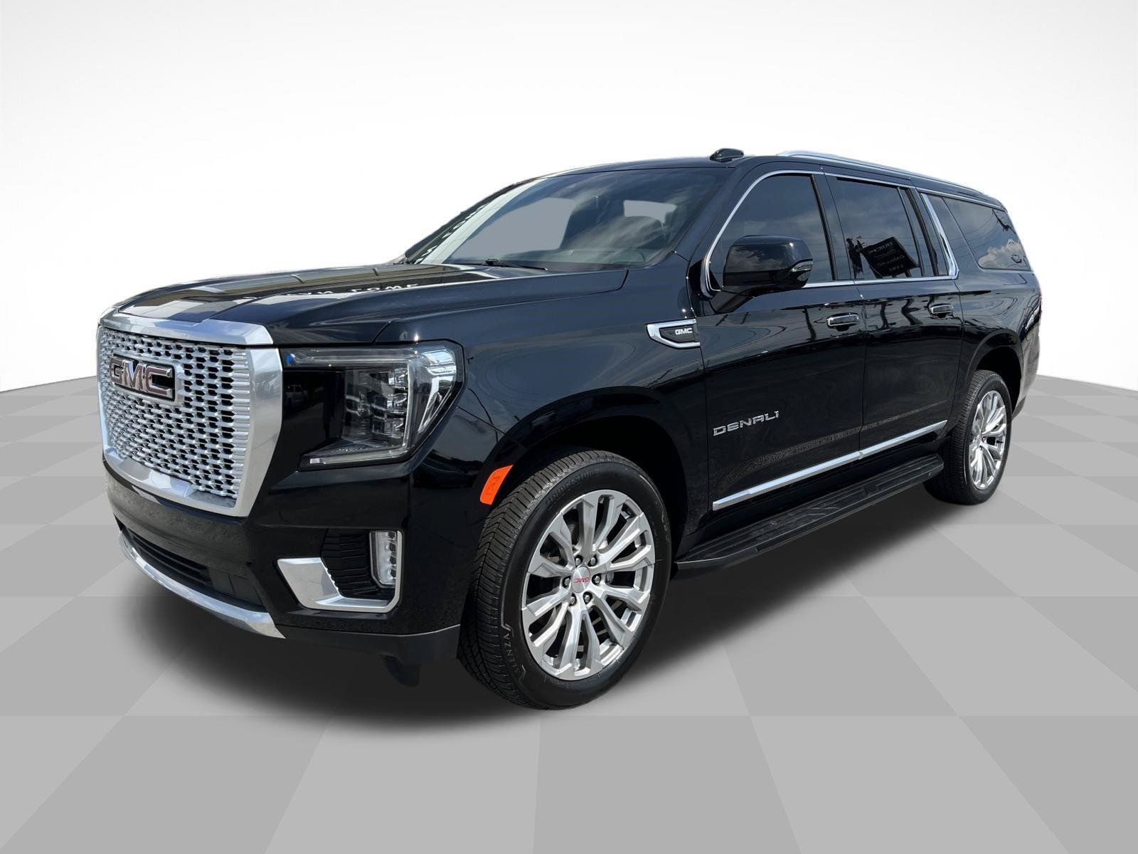 Certified 2023 GMC Yukon XL Denali AWD/4WD image 1