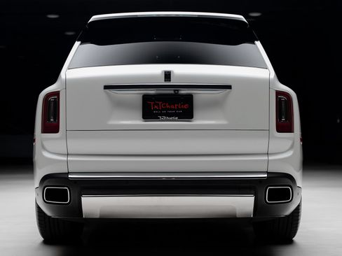 Used 2024 Rolls-Royce Cullinan w/ Cullinan Package AWD/4WD image 29