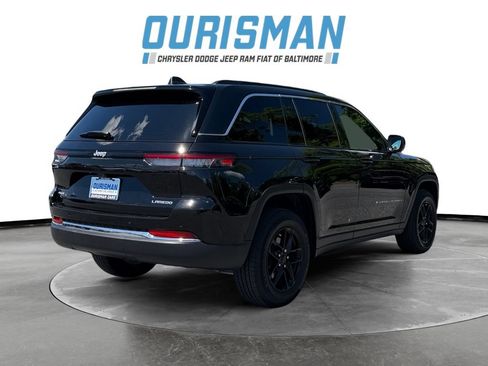 Used 2024 Jeep Grand Cherokee Laredo X w/ Luxury Tech Group I AWD/4WD image 6