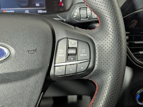 Certified 2025 Ford Escape ST-Line FWD image 18