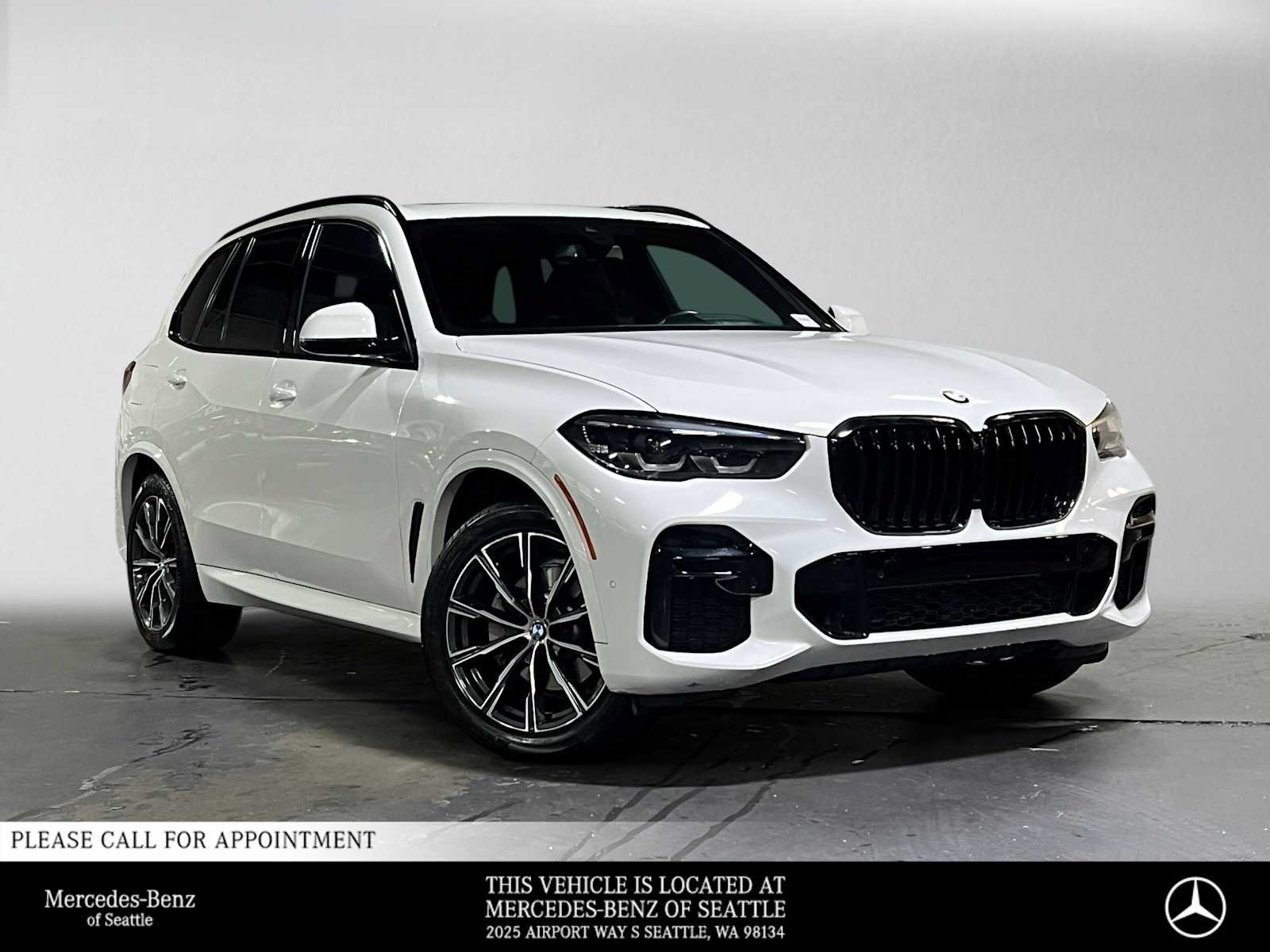 Used 2023 BMW X5 xDrive40i w/ M Sport Package AWD/4WD image 1