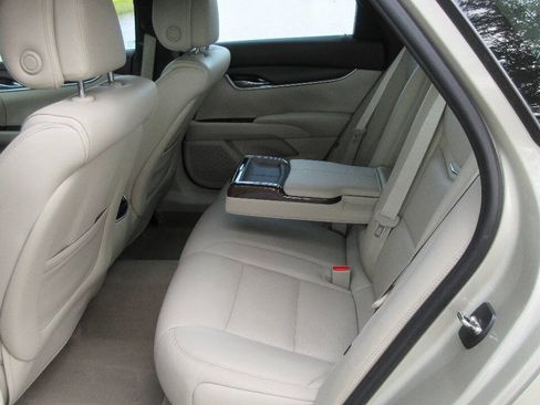 Used 2014 Cadillac XTS image 13