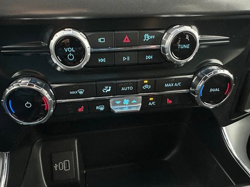 New 2025 Ford F150 XLT w/ Equipment Group 302A MID image 26