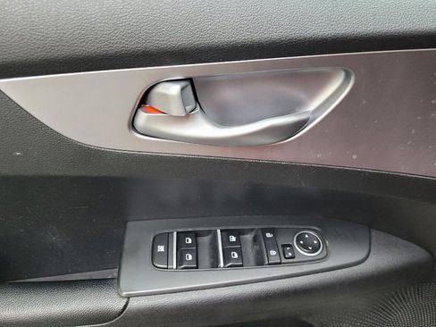 Used 2023 Kia Forte LXS FWD image 27