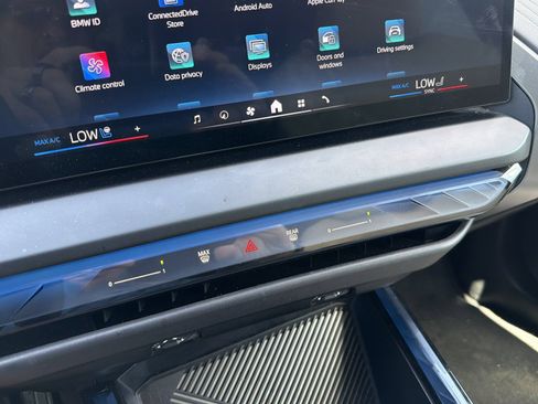 Certified 2025 BMW X3 xDrive30i w/ Premium Package AWD/4WD image 30