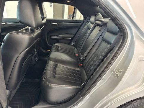 Used 2020 Chrysler 300 S RWD image 19