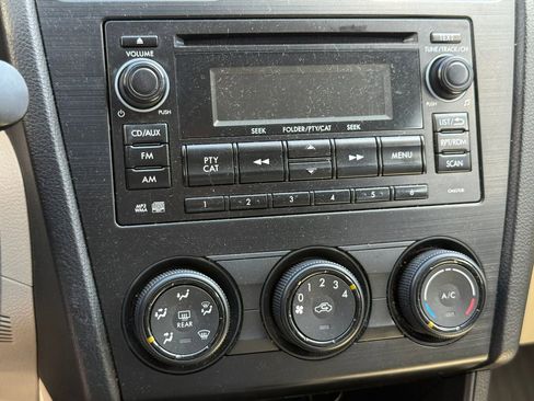 Used 2014 Subaru Impreza 2.0i Sport Premium AWD/4WD image 7