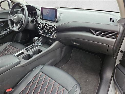Used 2020 Nissan Sentra SV FWD image 19