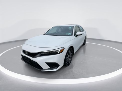 Used 2024 Honda Civic EX-L image 4