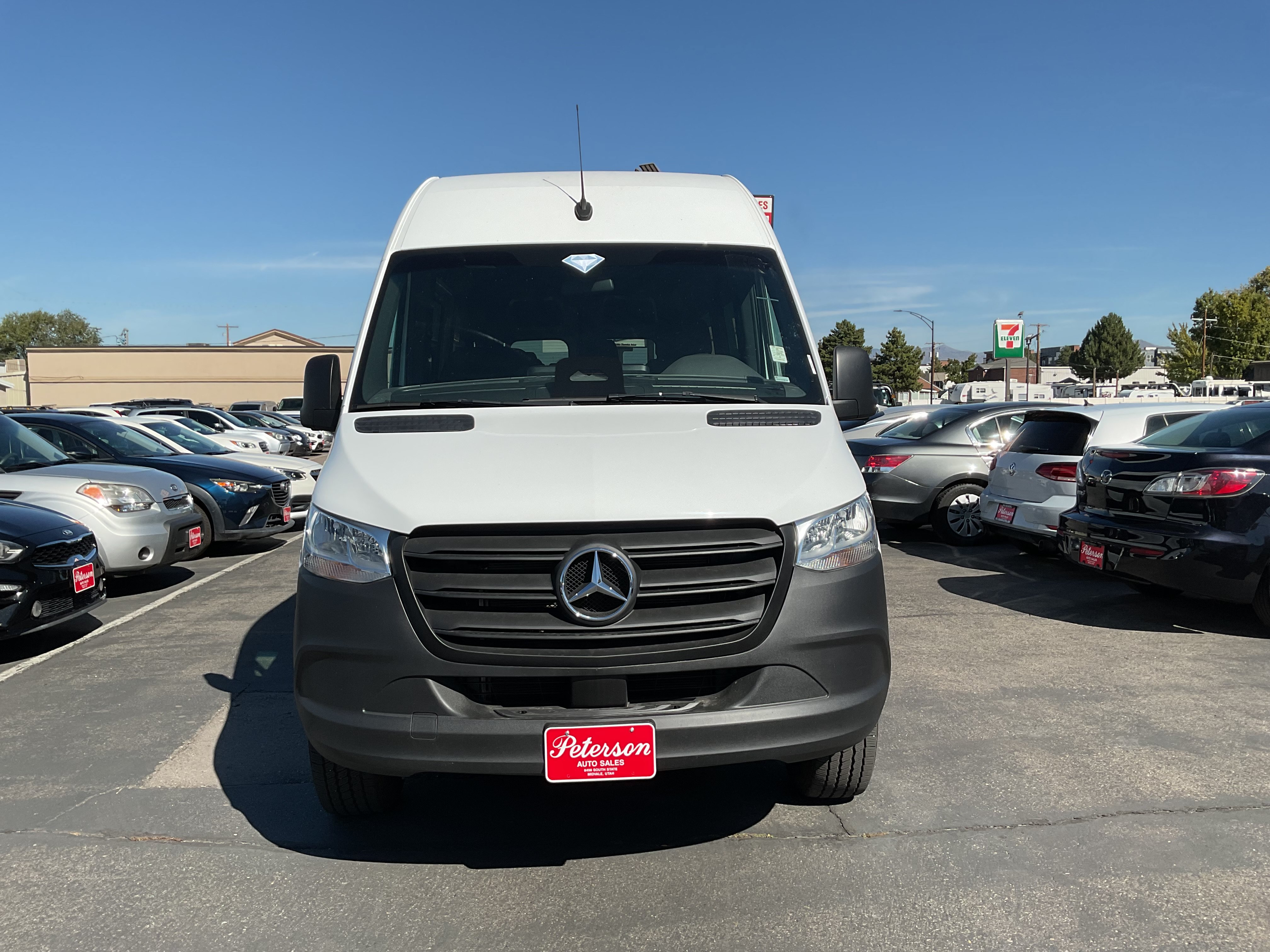 Used 2025 Mercedes-Benz Sprinter 2500 image 3