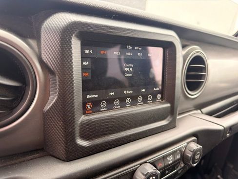 Used 2023 Jeep Wrangler Unlimited Sport AWD/4WD image 18