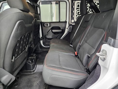 Used 2020 Jeep Wrangler Unlimited Rubicon w/ LED Lighting Group AWD/4WD image 8