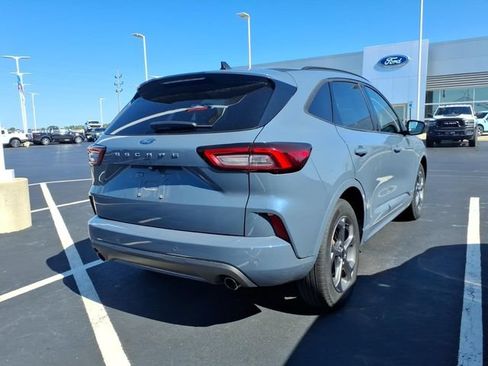 Used 2024 Ford Escape ST-Line w/ Tech Pack #1 FWD image 10