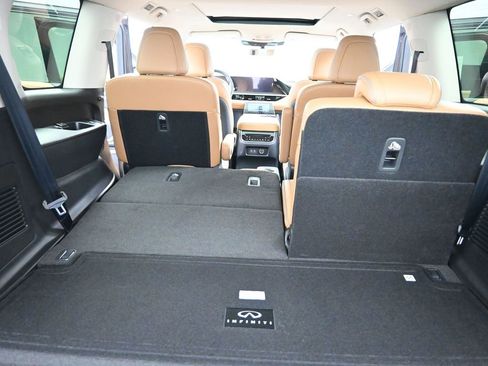 New 2026 INFINITI QX80 Luxe w/ Cargo Package image 13