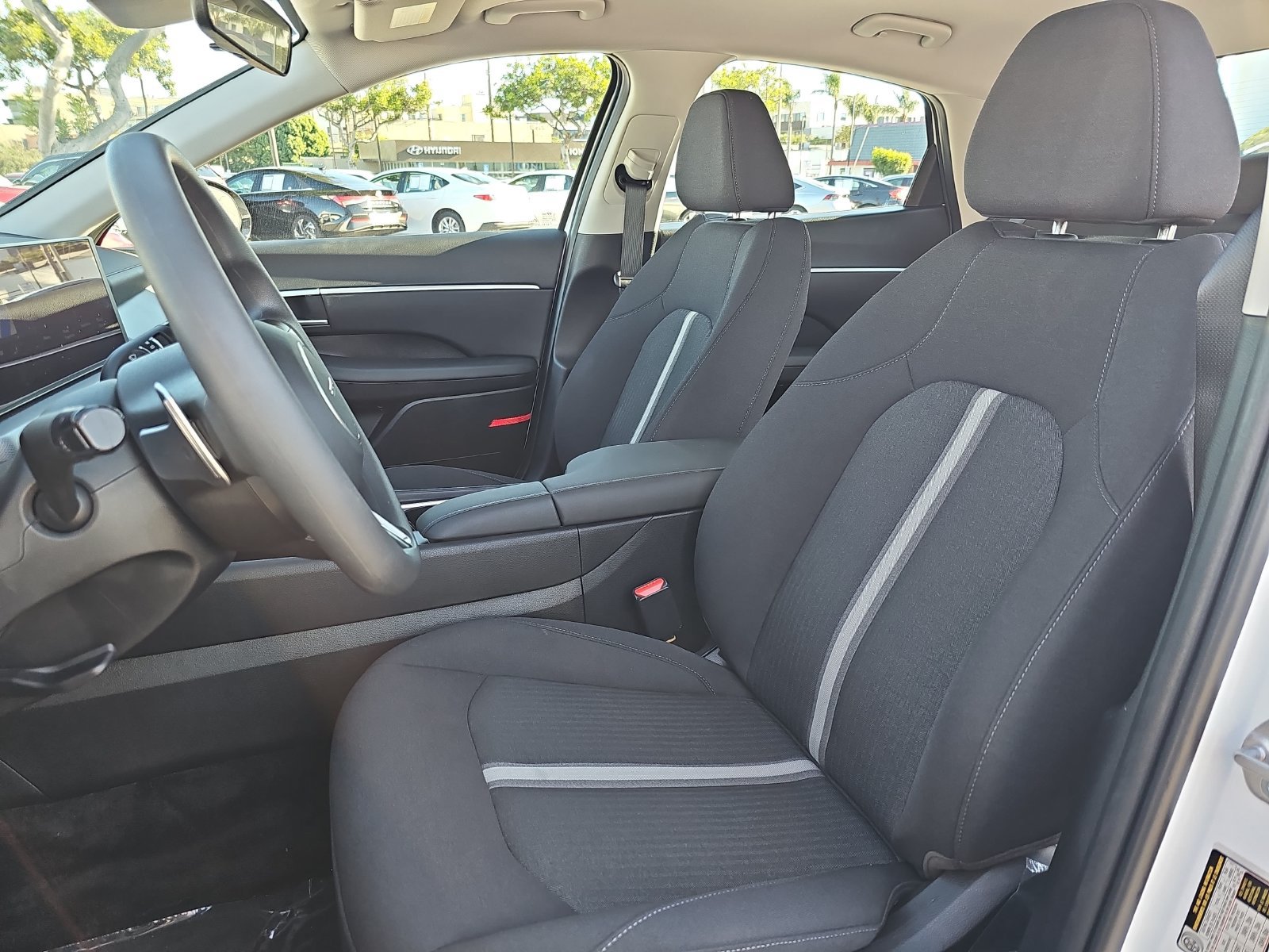 Used 2025 Hyundai Sonata SEL FWD image 14