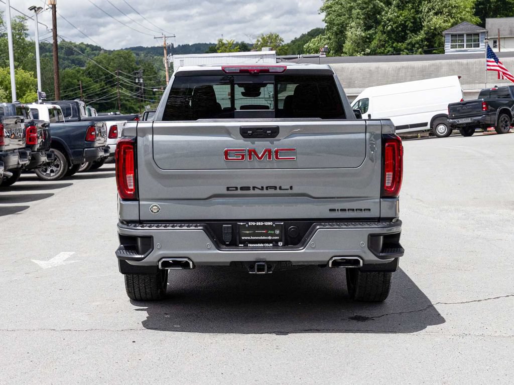 Used 2024 GMC Sierra 1500 Denali w/ Denali Reserve Package AWD/4WD image 5