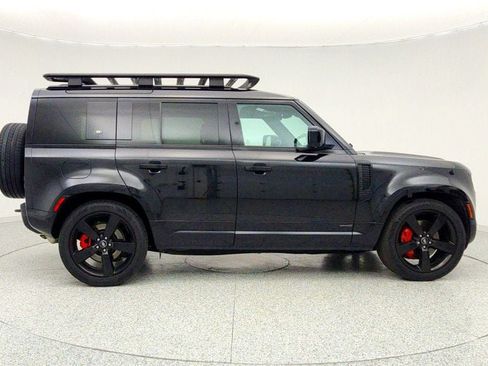 Used 2023 Land Rover Defender 110 X AWD/4WD image 4