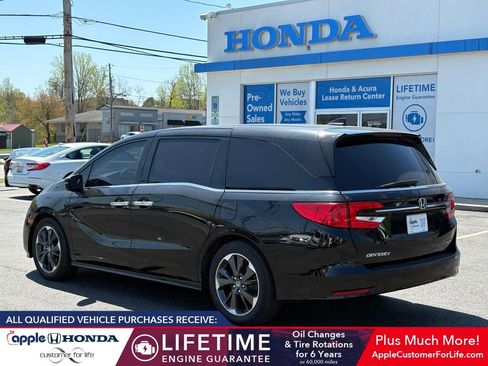 Used 2023 Honda Odyssey Elite image 4