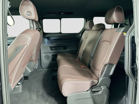 New 2025 Volkswagen ID. Buzz Pro S image 24