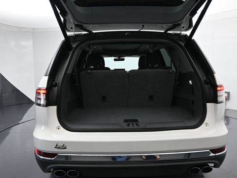 Used 2021 Lincoln Aviator Reserve w/ Elements Package Plus RWD image 24