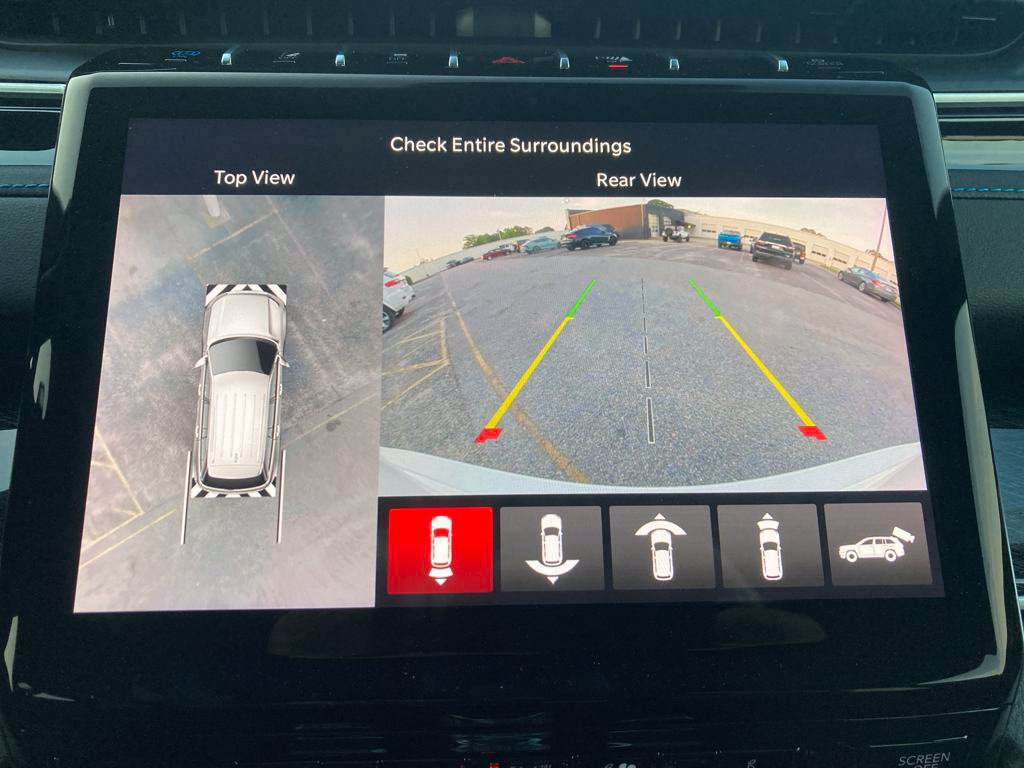 New 2024 Jeep Grand Cherokee Trailhawk w/ Advanced Protech Group II AWD/4WD image 21