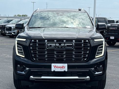 New 2026 GMC Yukon Denali Ultimate AWD/4WD image 4