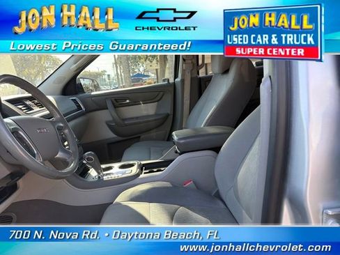 Used 2014 GMC Acadia SLE image 12
