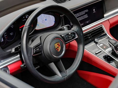 Used 2023 Porsche Panamera 4 Platinum Edition AWD/4WD image 20