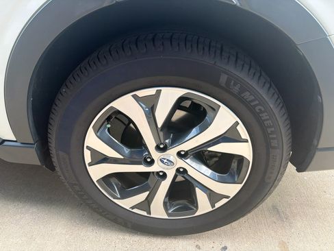 Used 2021 Subaru Outback Touring XT AWD/4WD image 12