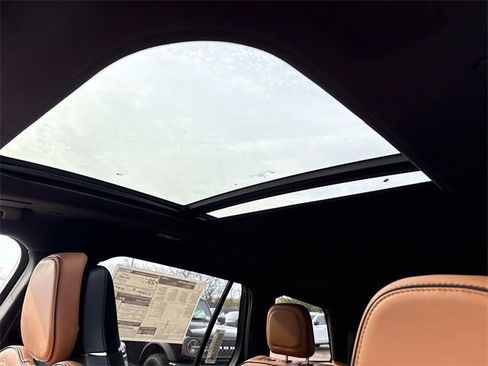 New 2026 Lincoln Aviator Black Label w/ Dynamic Handling Package image 24