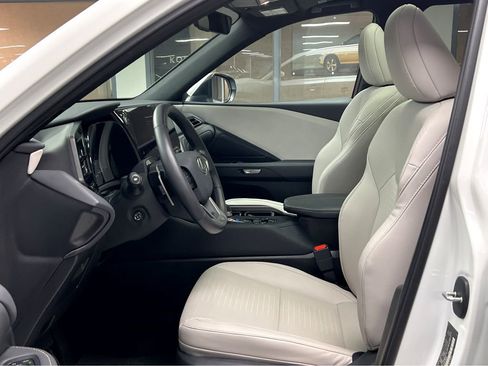 Certified 2026 Lexus TX 350 AWD w/ Technology Package image 9
