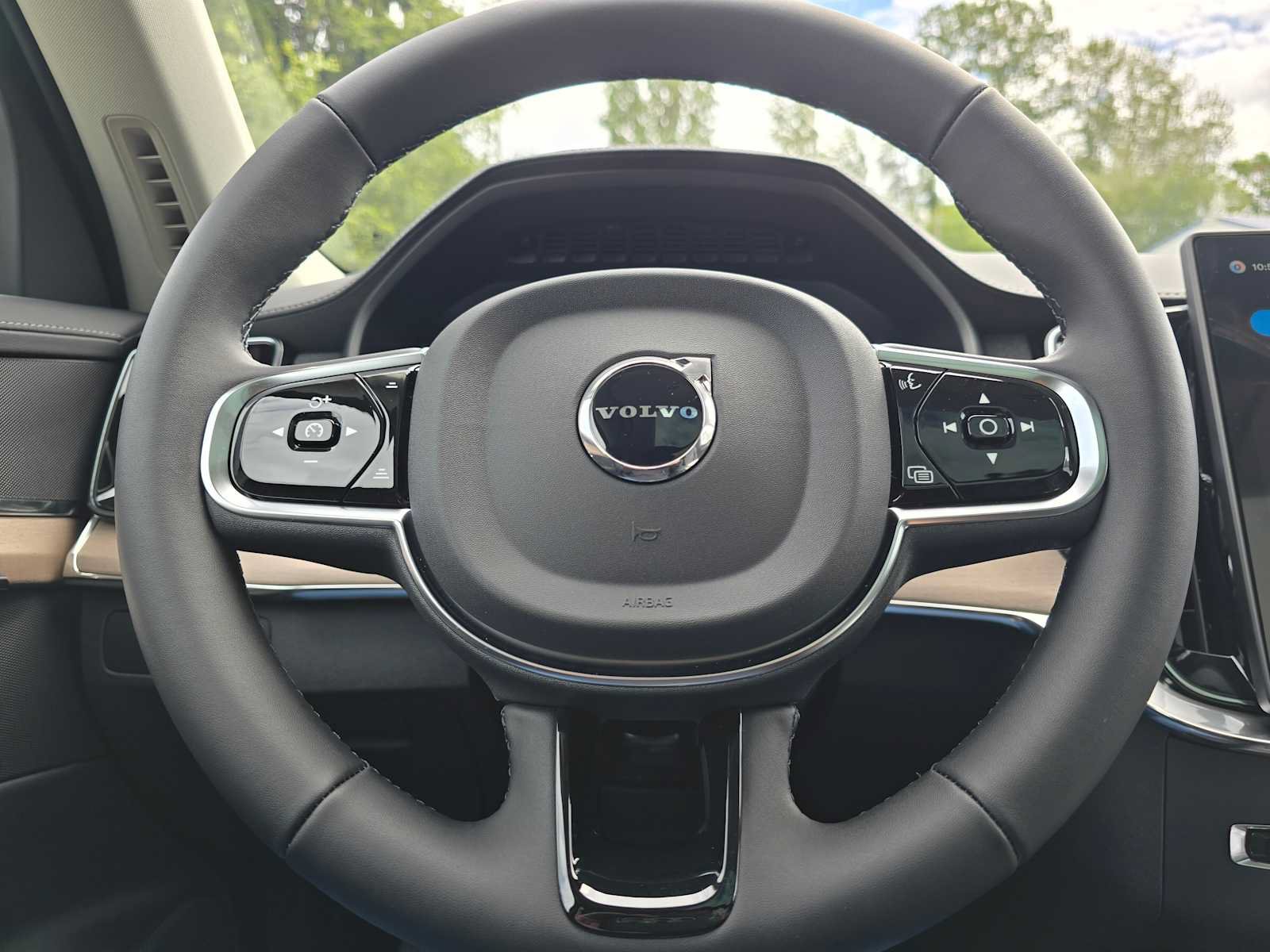 New 2026 Volvo XC90 T8 Plus w/ Protection Package AWD/4WD image 25