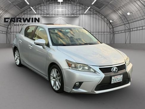 Used 2014 Lexus CT 200h FWD image 3