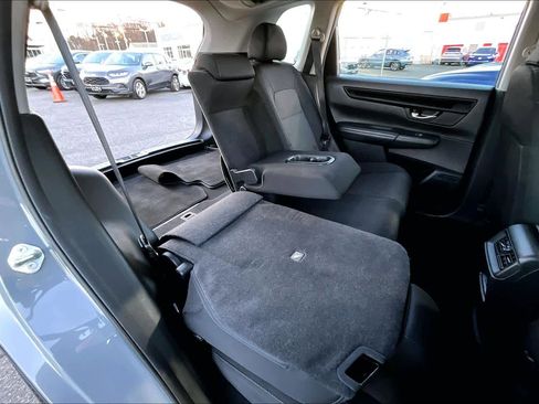 Used 2023 Honda CR-V LX image 19